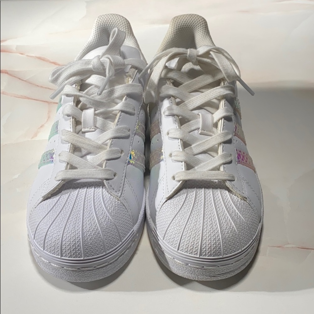 Sneakers - Picture 2 of 7